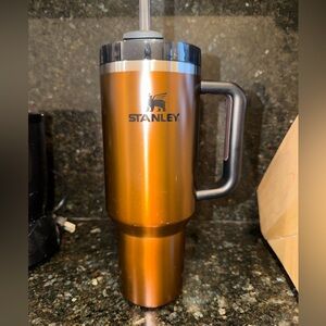 Stanley Copper Travel Mug with Handle